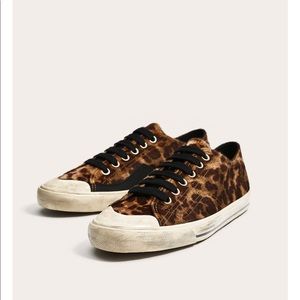 Zara Men’s Animal Print Sneaker- size 7